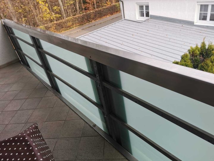 Alte Unterkonstruktion neu verkleidet
