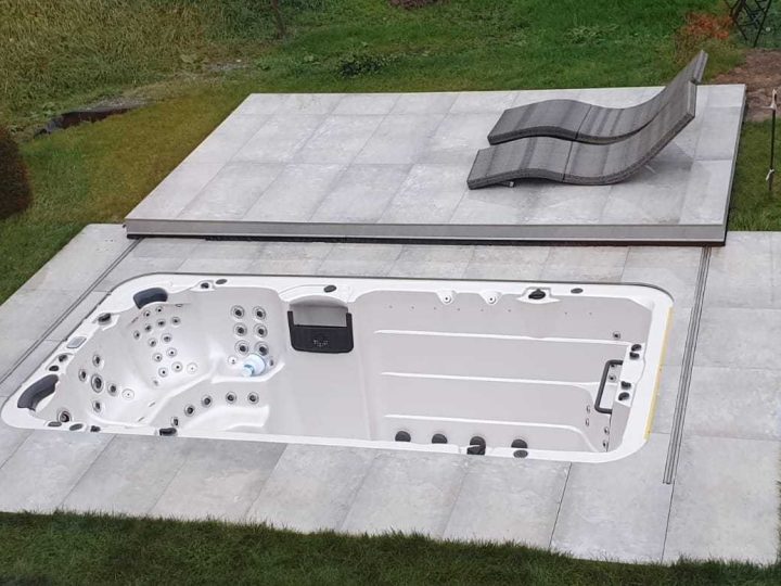 Stahlkonstruktion für einen Swimspa